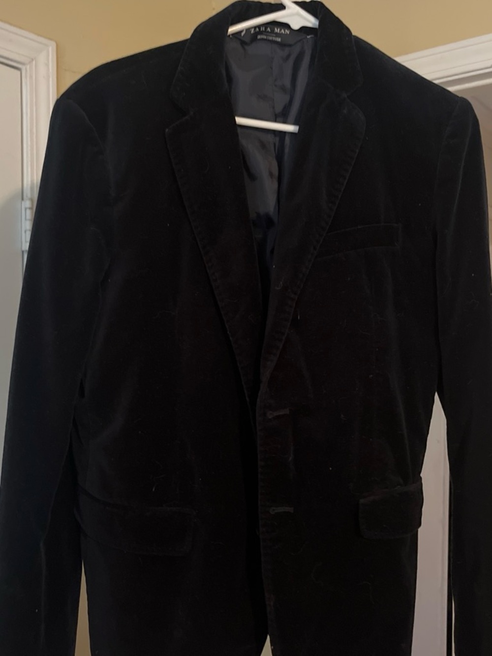 Zara Black Velvet Sport Coat - Luxe Tailored Blazer